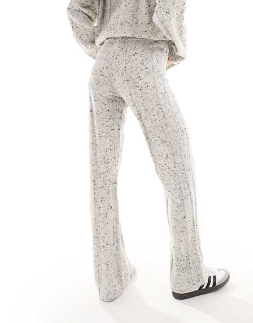4th & Reckless - Gebreide flare-broek in gemêleerd grijs, deel van co-ord set, 4 van 5