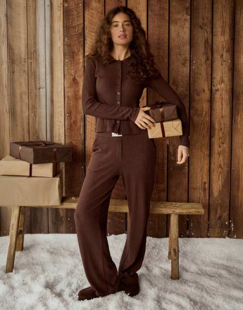 4th & Reckless – Gerippe Hose aus Baumwollmix in Schokobraun mit weitem Bein, Logo am Bund und Zopfmusterdetail, Kombiteil - view 1