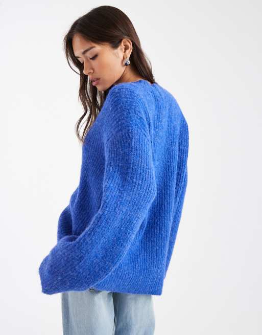 4th & Reckless – Gerippter Oversize-Pullover in Kobaltblau mit Wolloptik und weiten Ärmeln, 3 von 4