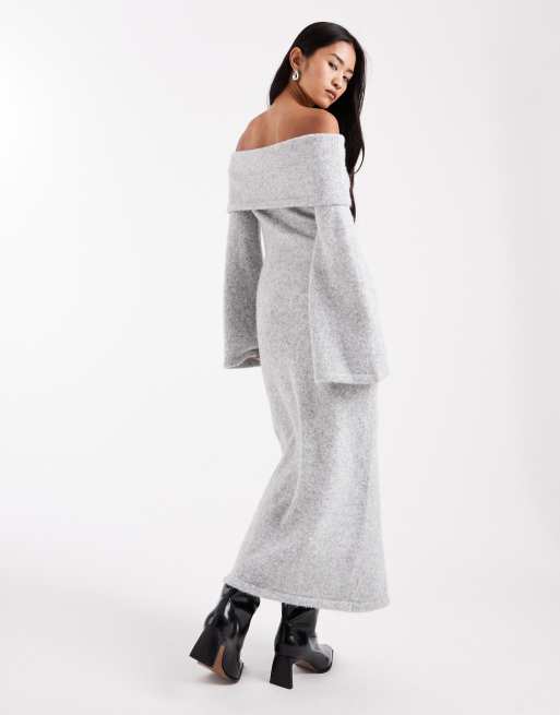 4th & Reckless – Gestricktes Maxi-Pulloverkleid in grauer Wolloptik mit umgeschlagenem Carmen-Ausschnitt und Trompetenärmeln, 2 von 4