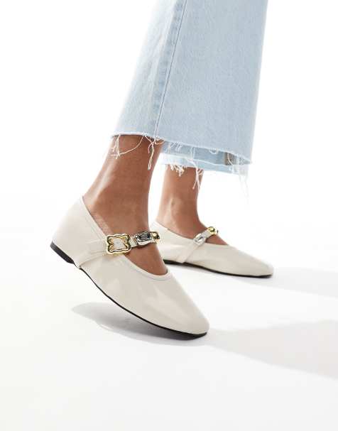 4th & Reckless – Gräddvita, platta ballerinaskor i läderimitation med utsmyckad rem - view 1