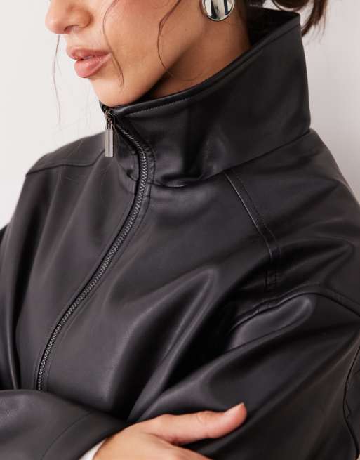 4th & Reckless high shine faux leather funnel neck cropped puffer jacket co-ord in black, 2 of 4
