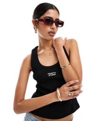 4th & Reckless – Hochwertiges, geripptes Trägertop in Schwarz mit Logostickerei