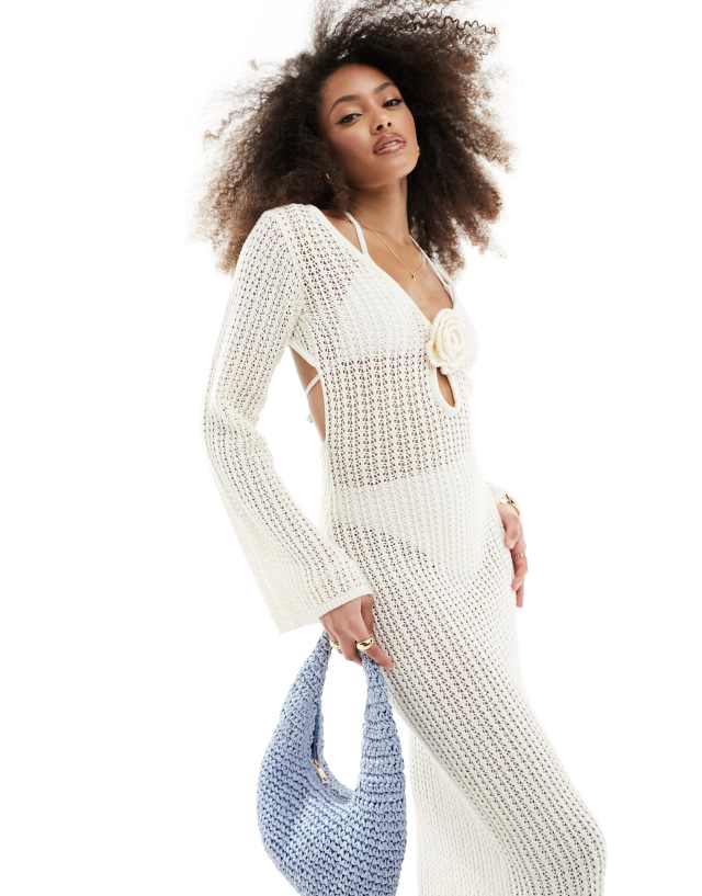 4th & Reckless key hole knit maxi beach dress in cream | ASOS