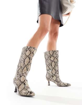 4th & Reckless 4th & Reckless kitten heel pointed calf boots in snake print-Multi