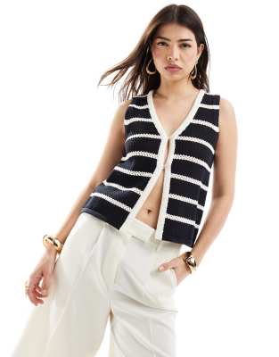 4th & Reckless 4th & Reckless knitted contrast edge button detail waistcoat in black stripe-Multi