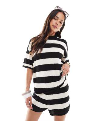 4th & Reckless 4th & Reckless knitted drop shoulder beach t-shirt co-ord in black and white stripe-Multi