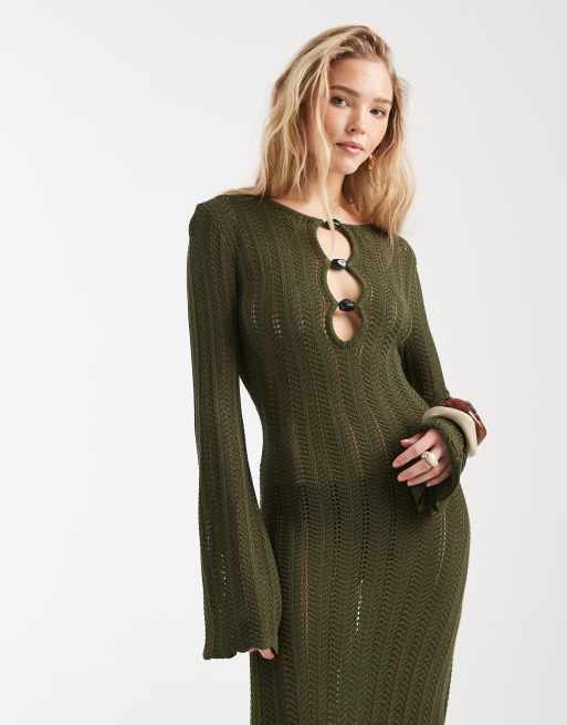 4th & Reckless knitted keyhole bead detail flare sleeve maxi beach dress in olive, 2 of 4