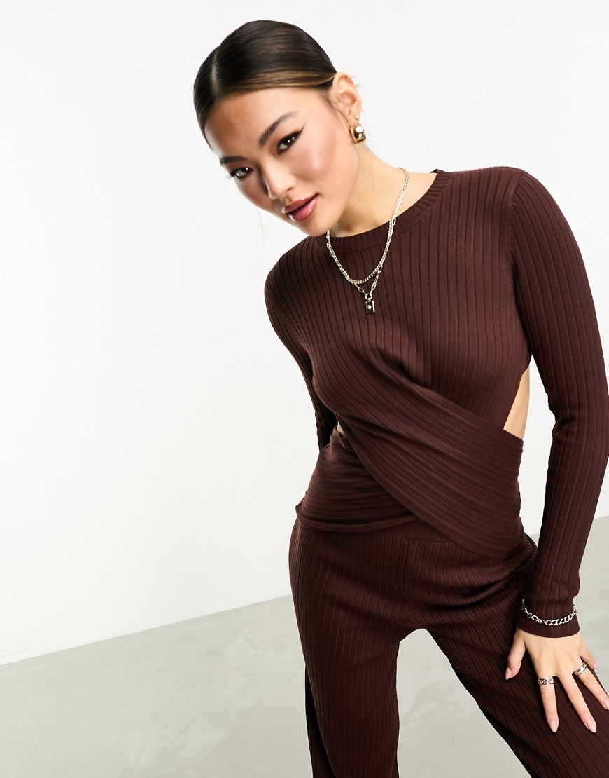 4th & Reckless knitted top co-ord with twist front detail in chocolate brown