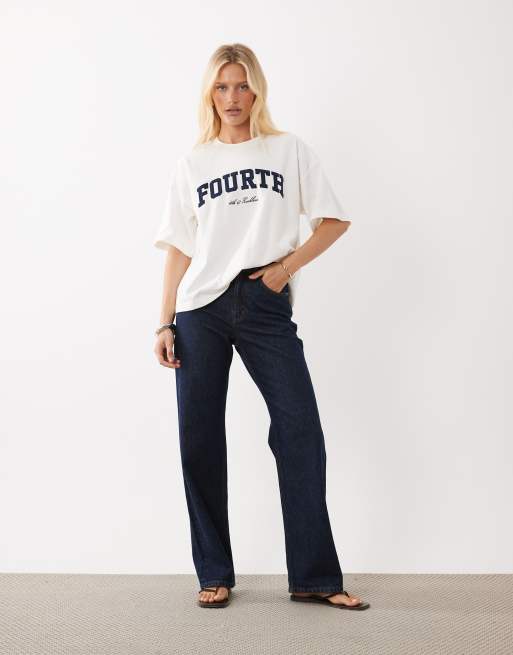 4th & Reckless – Kremowy T-shirt oversize z grubej bawełny z logo „Fourth”, 2 z 4