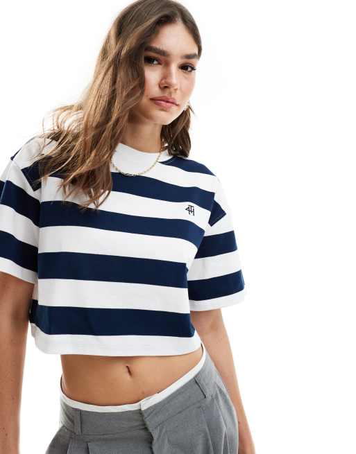 4th & Reckless – Kurzes T-Shirt in Weiß und Marineblau gestreift mit Logostickerei