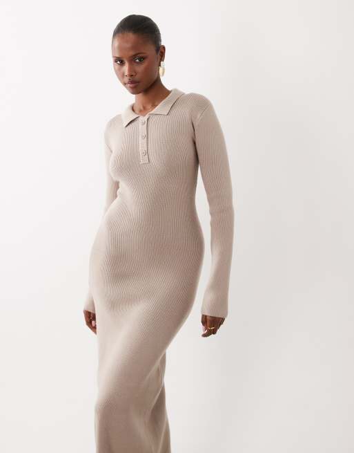4th & Reckless – Langärmliges Maxikleid aus Rippstrick in Mokka mit asymmetrischer Knopfleiste und Kragen, 3 von 4