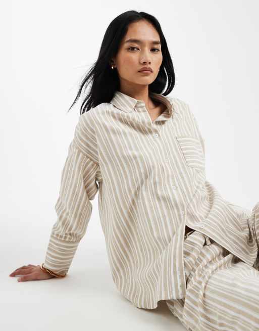 4th & Reckless - Lichtgewicht gestreept strandoverhemd met linnenlook en knoopsluiting in beige, deel van co-ord set, 3 van 4