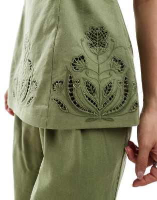4th & Reckless Linen Blend Flower Cutwork Detail Longline Bandeau Top In Green
