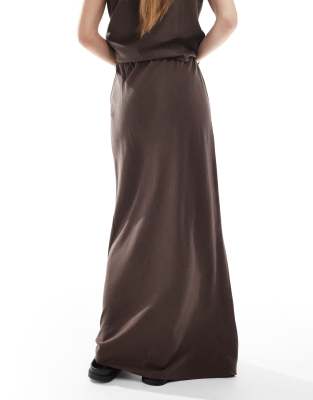 4th & Reckless Linen Look Drawstring Waist Maxi Skirt In Brown