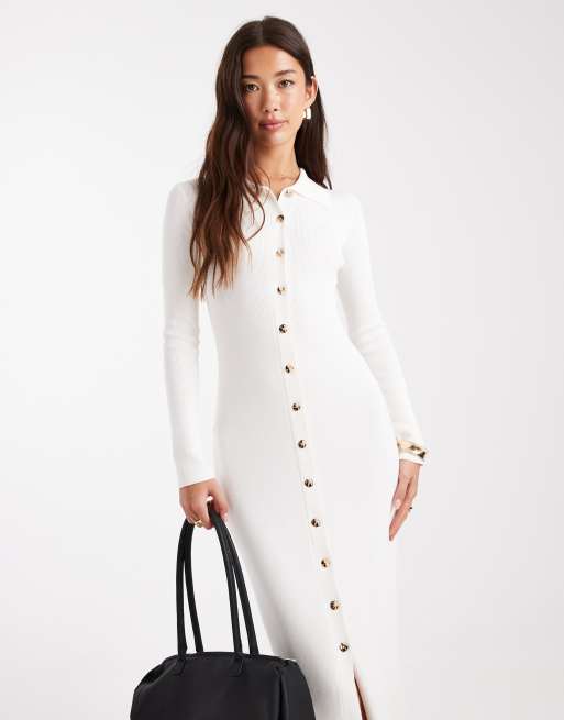 4th & Reckless – Maxikleid in Cremeweiß aus Rippstrick mit goldfarbenen Knöpfen und Kragen, 4 von 4