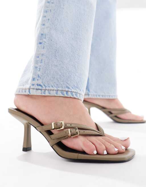 4th & Reckless – Nadia – Zehenstegsandalen in Olivgrün mit mittelhohem Absatz und Schnallen, 2 von 4