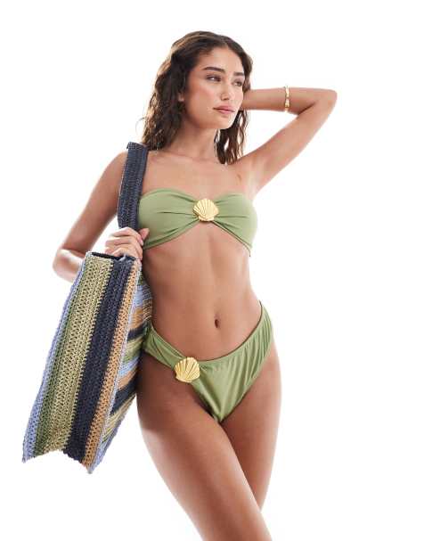 4th & Reckless - Olivengrønt bikinisæt med bandeau-bikinitop med guldfarvet muslingedetalje og bikinitrusser - view 1