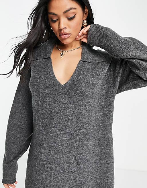 Women 4th & Reckless open collar knitted midi jumper dress in grey 