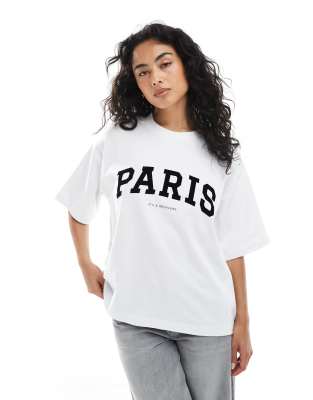 4th & Reckless - Oversize-T-Shirt in Weiß mit Paris-Logo