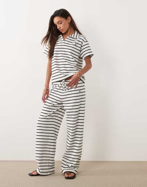 4th & Reckless - Pantalones a rayas blancas y negras de pernera ancha con lazada en la cintura de tejido de rizo (parte de un conjunto) - view 1