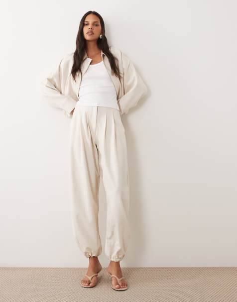 4th & Reckless - pantalones de conjunto con pernera globo texturizados en tono avena - view 1