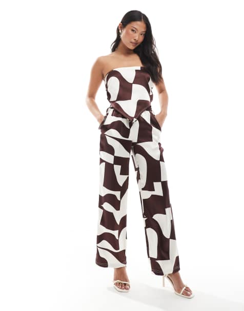 4th & Reckless Petite - Co-ord set van satijnen bandeau envelop top en wijde pijpen broek in bruine geo print - view 1