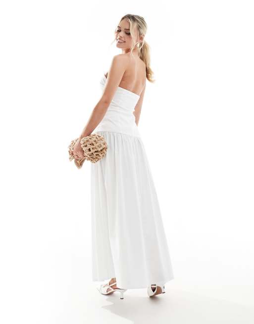 4th & Reckless Petite – Exklusives, trägerloses Maxikleid in Weiß mit Zierausschnitt und tief sitzendem Bund, 4 von 4