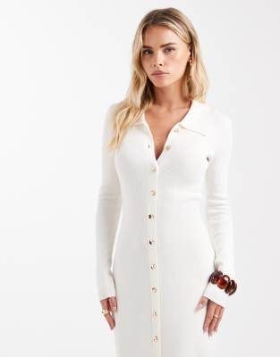 4th & Reckless Petite Fine Ribbed Knit Button Through Collar Detail Maxi Dress In White