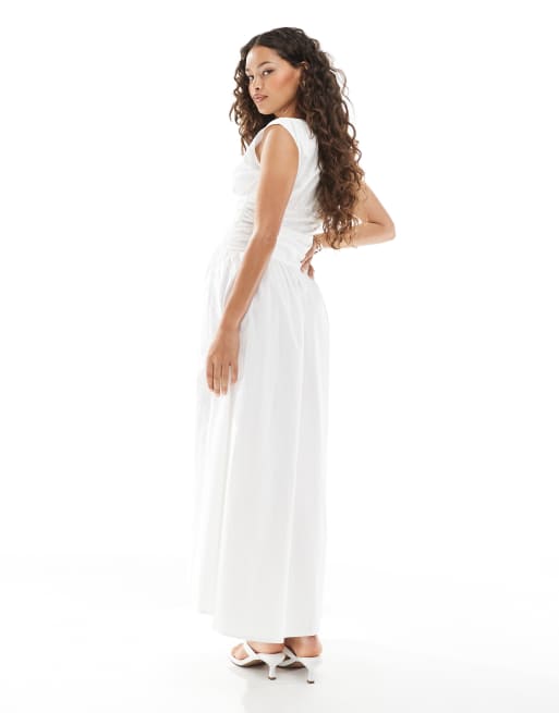 4th & Reckless Petite - Maxi jurk met verlaagde taille en gerimpeld detail in wit, 2 van 4