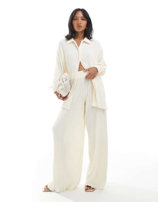 4th + Reckless Petite - Pantaloni con fondo ampio color crema plissé con vita elasticizzata in coordinato