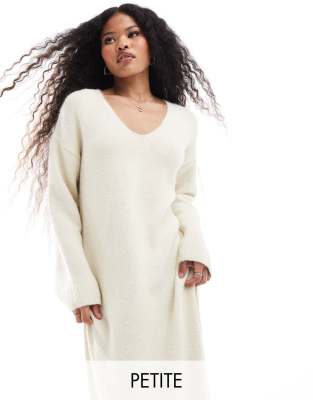 4th & Reckless Petite 4th & Reckless Petite wool mix fluffy knit v neck maxi jumper dress in cream-White