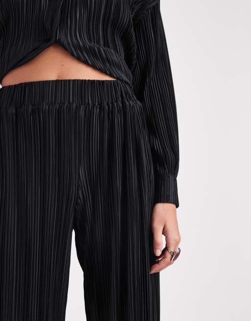4th & Reckless plisse elastic waist wide leg pants in black - part of a set, 3 of 5