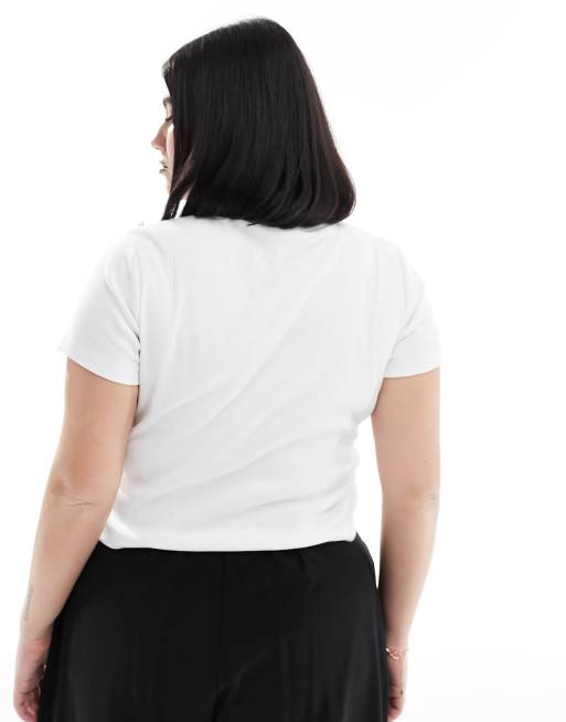 4th & Reckless Plus - Cropped T-shirt med broderet logodetalje i hvid - Kun hos ASOS, 4 af 4