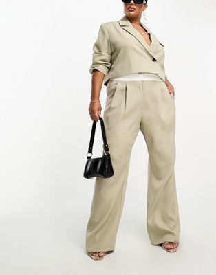 4th & Reckless Plus exclusive cropped blazer co-ord in khaki-Green