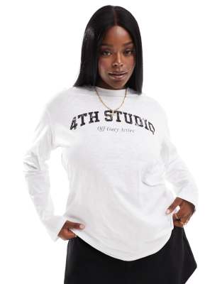 4th & Reckless Plus 4th & Reckless Plus exclusive long sleeve logo t-shirt in white