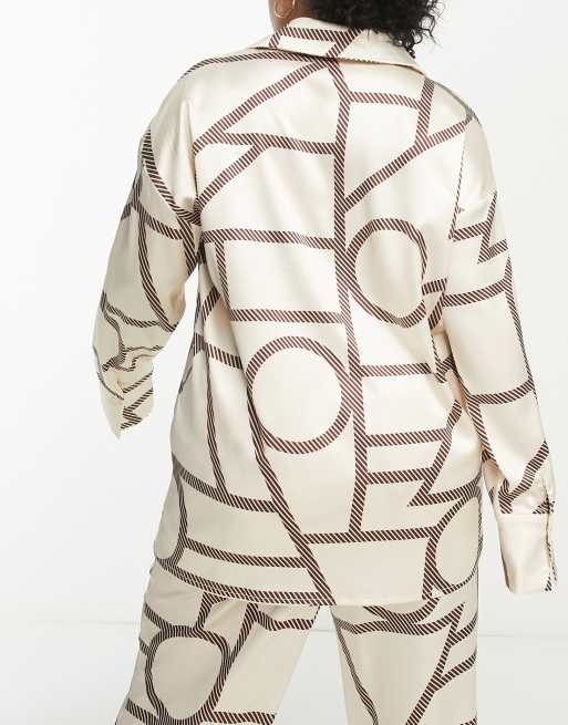 4th & Reckless Plus exclusive satin button front shirt co-ord in cream print, 3 of 4