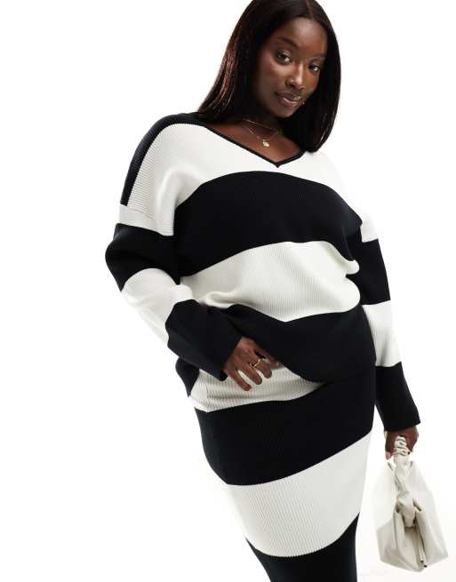 Black and white striped maxi skirt plus size hotsell