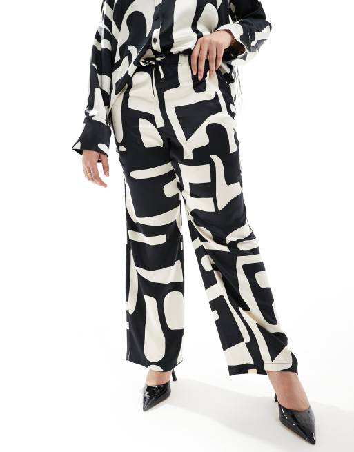 4th & Reckless Plus – Exclusive – Weite Hose aus Satin mit Zugschnur und Muster in Schwarz-Weiß, Kombiteil, 4 von 5