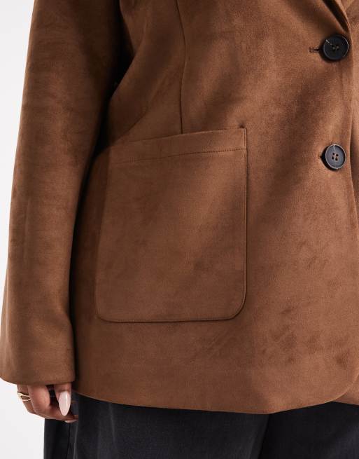 4th & Reckless Plus faux suede pocket front tailored blazer in camel, 3 of 4