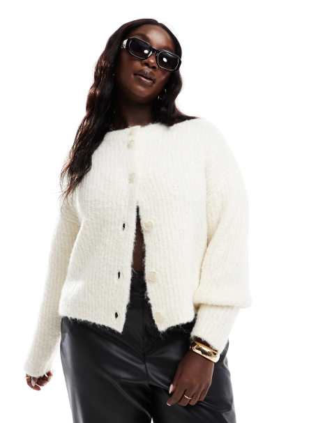 4th & Reckless Plus – Flauschige Strickjacke aus Wollmix in Creme - view 1