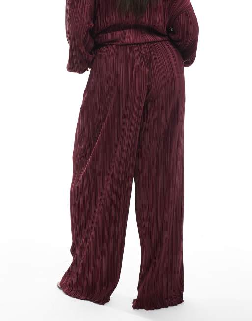 4th & Reckless Plus plisse wide leg trousers co-ord in burgundy, 3 of 5