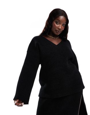 4th & Reckless Plus 4th & Reckless Plus ribbed knit v neck oversized jumper co-ord in black