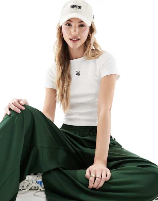 4th & Reckless - Premium - Geribbeld T-shirt met geborduurd logo in wit