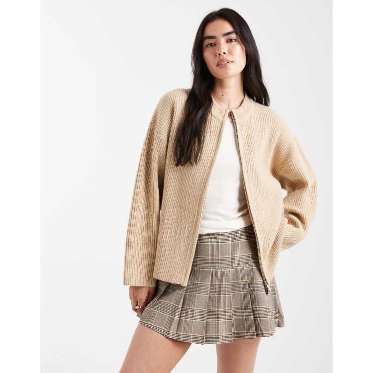 208439970-1-camel?$n_750w$&wid