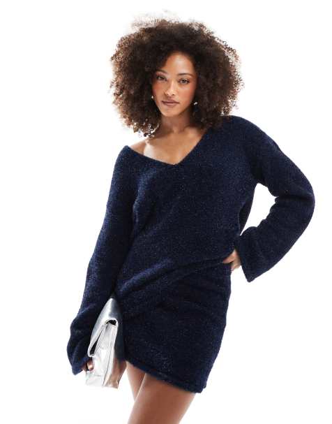 4th & Reckless – Pullover in Metallic-Marineblau mit V-Ausschnitt und Lametta-Struktur, Kombiteil - view 1