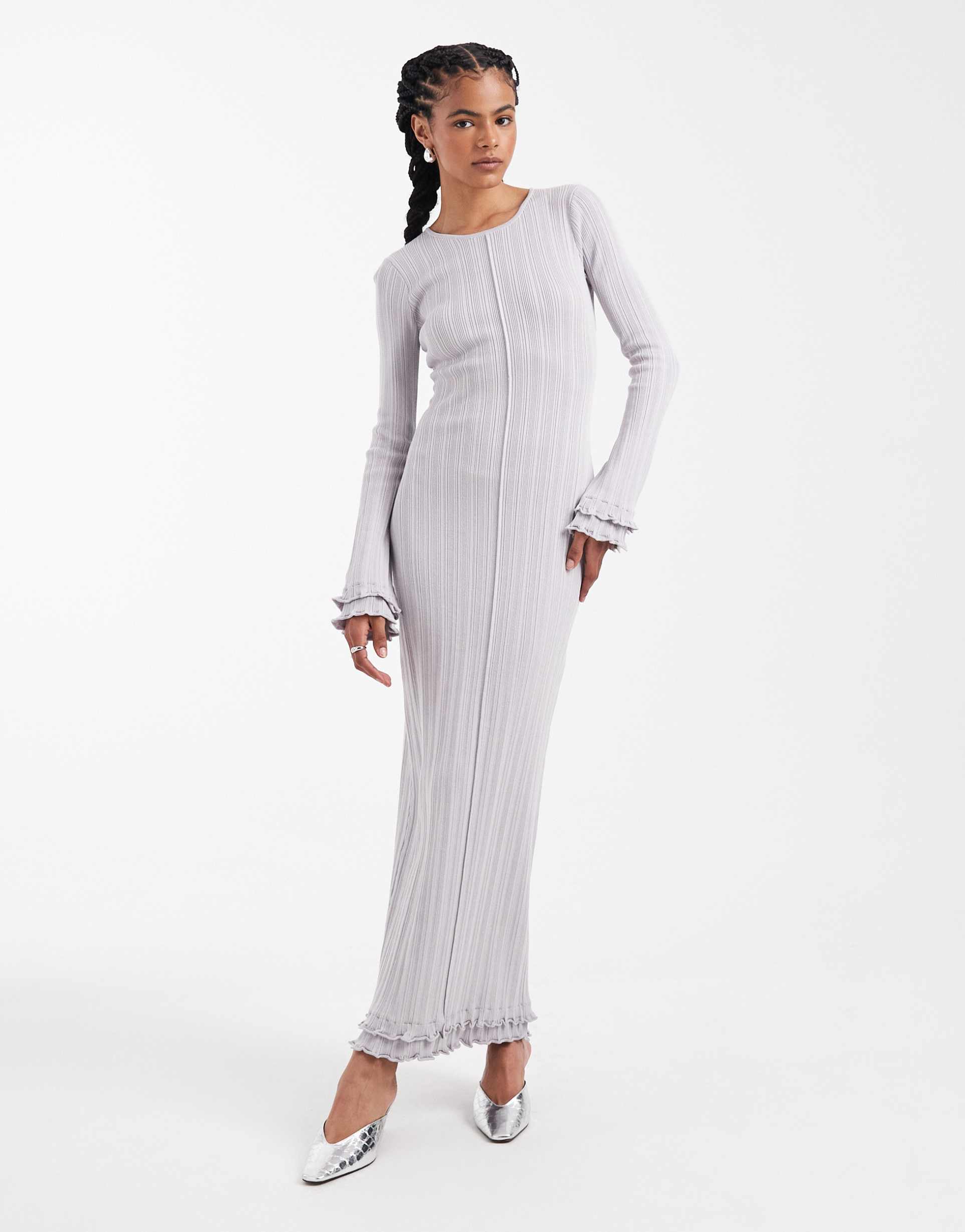 4th & reckless rib knit lettuce edge hem long sleeve seamed front maxi dress in gray