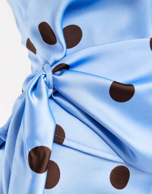 4th & Reckless - Satijnen top met halternek, gedrapeerde taille en stippen in blauw en chocoladebruin, deel van co-ord set, 3 van 4