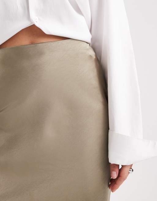4th & Reckless satin column maxi skirt in olive, 2 of 5