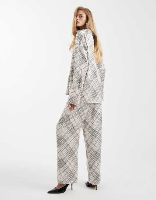 4th & Reckless satin elastic waist wide leg pants in white plaid print - part of a set, 4 of 5